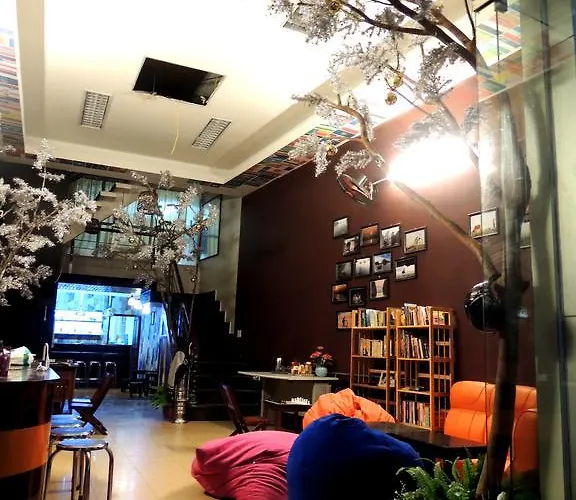 Hostel Happy (adults Only) *