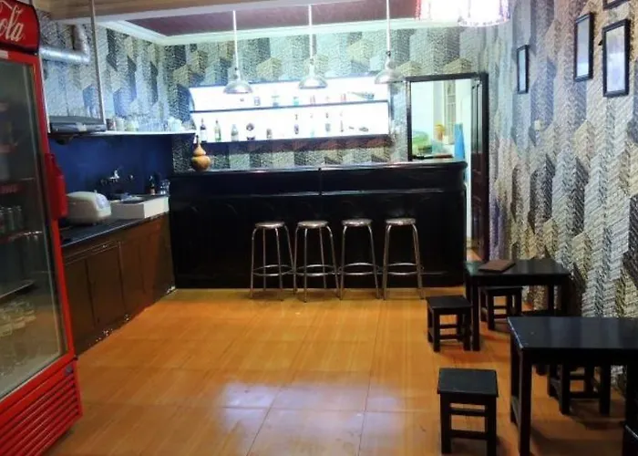 Hostel Happy (adults Only)